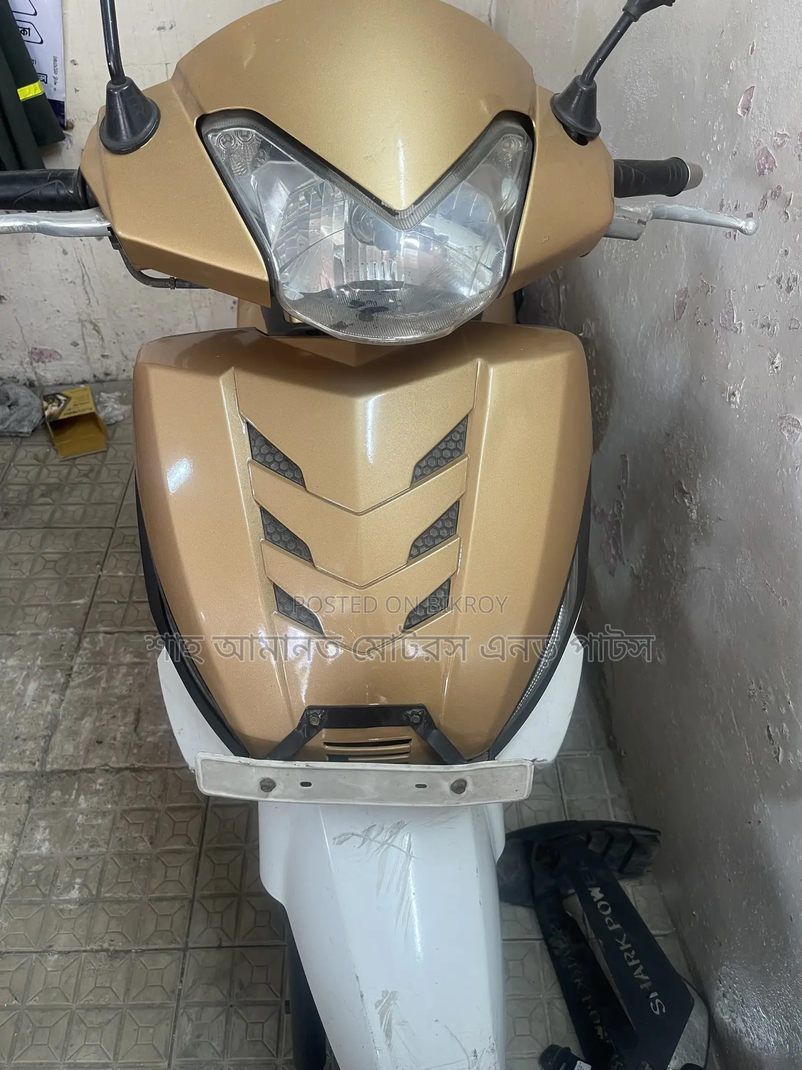 মাহিন্দ্রা গাস্টো ২০১৮ গোল্ড