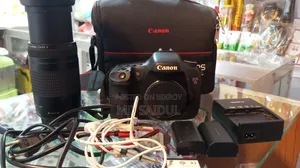 ৭৫-৩০০ মিমি লেন্সসহ Canon EOS 7D