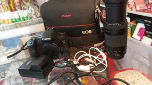 Canon Eos 7d With 75-300mm Lens