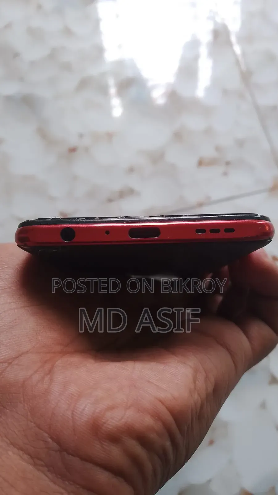 অপ্পো এফ১৫ ২৫৬ জিবি রেড