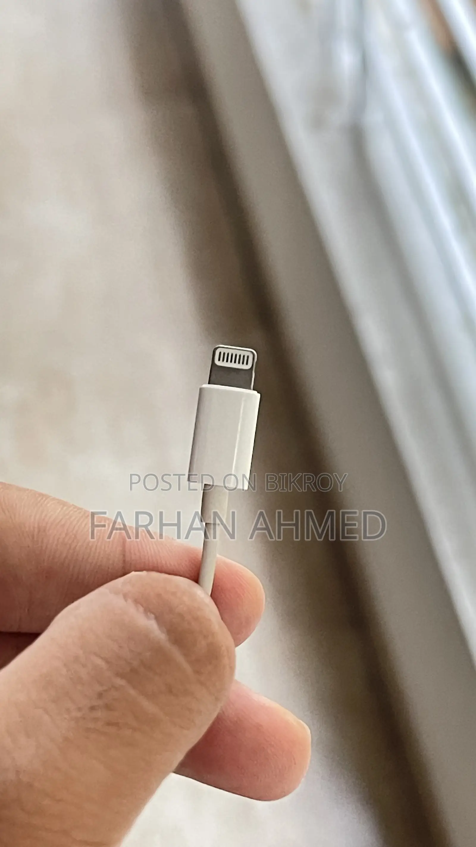অ্যাপল লাইটনিং ইয়ারফোনস (অরিজিনাল)