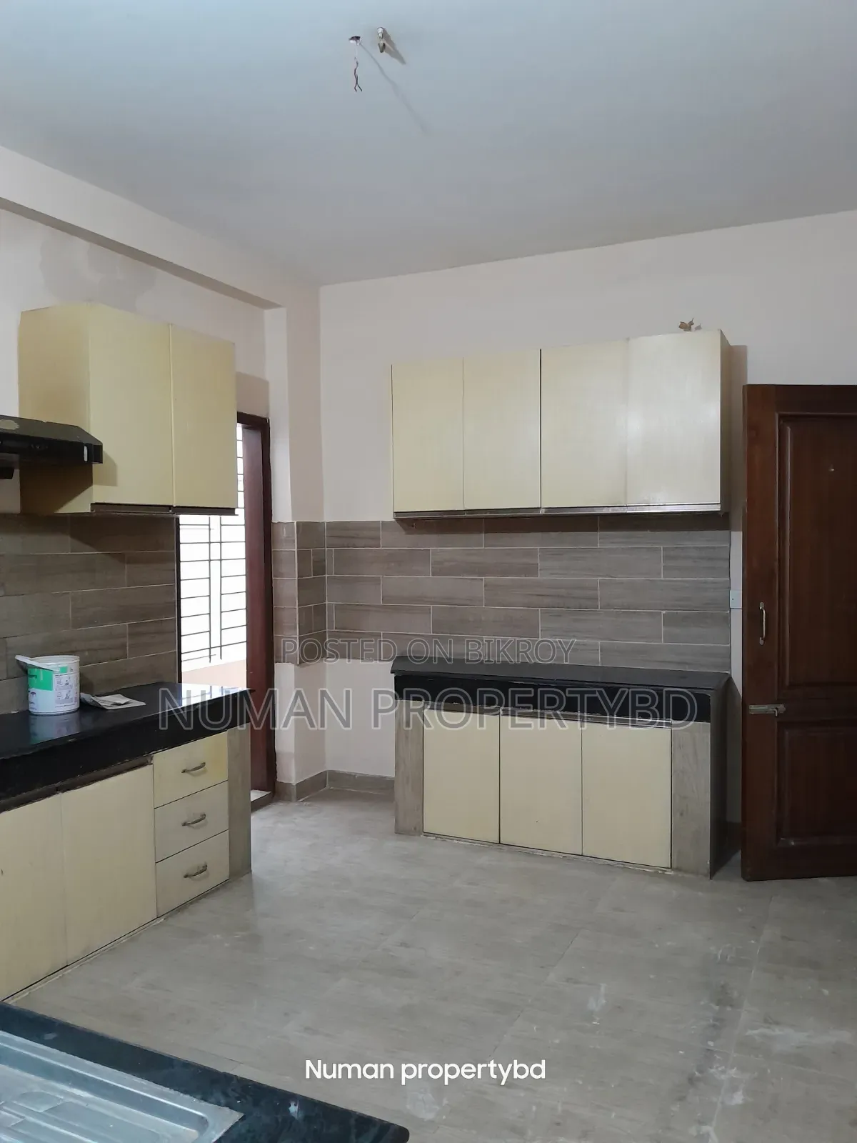 4bdrm Apartment in Numan Property Bd, Basundhara for Rent