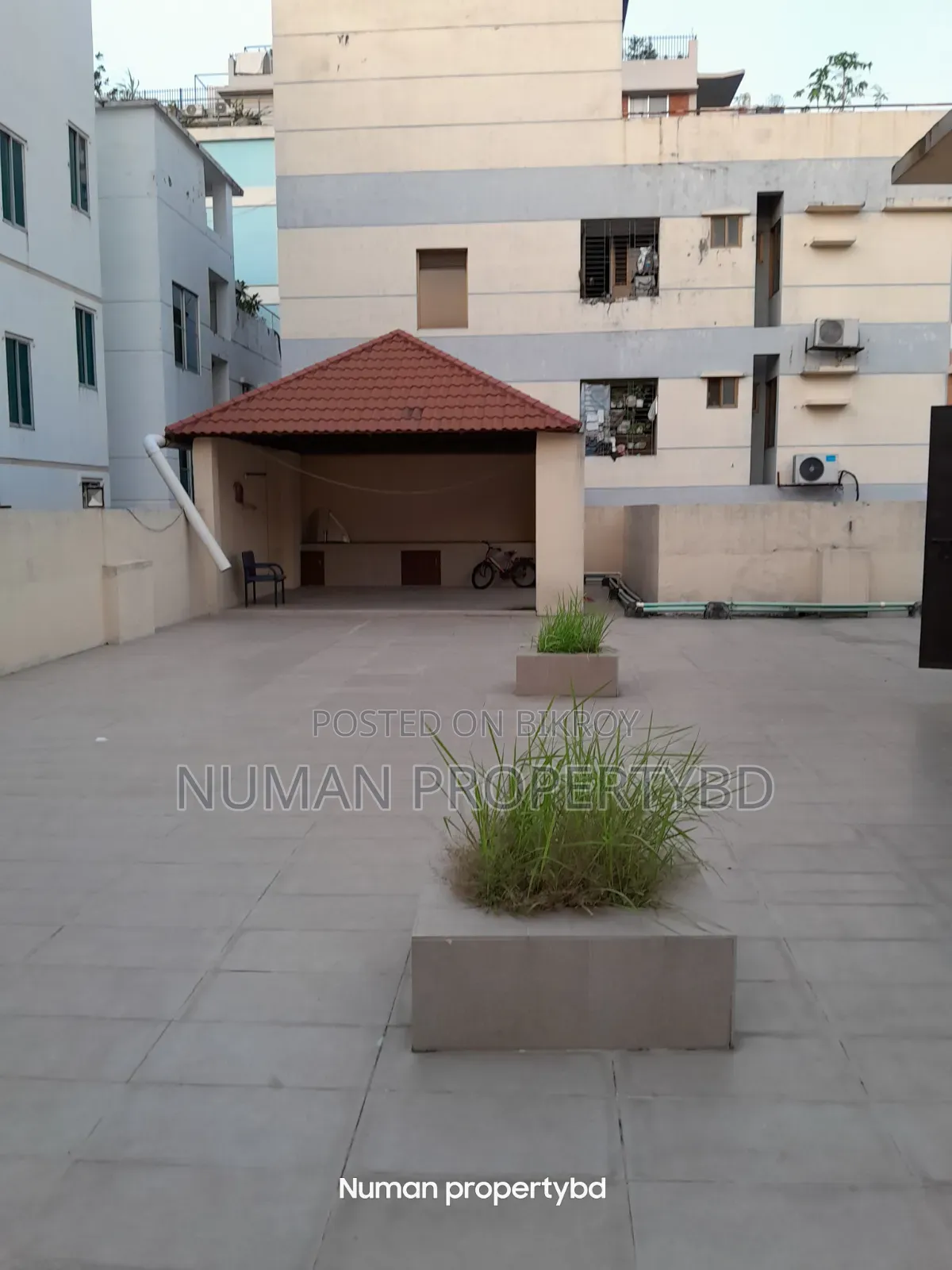 4bdrm Apartment in Numan Property Bd, Basundhara for Rent