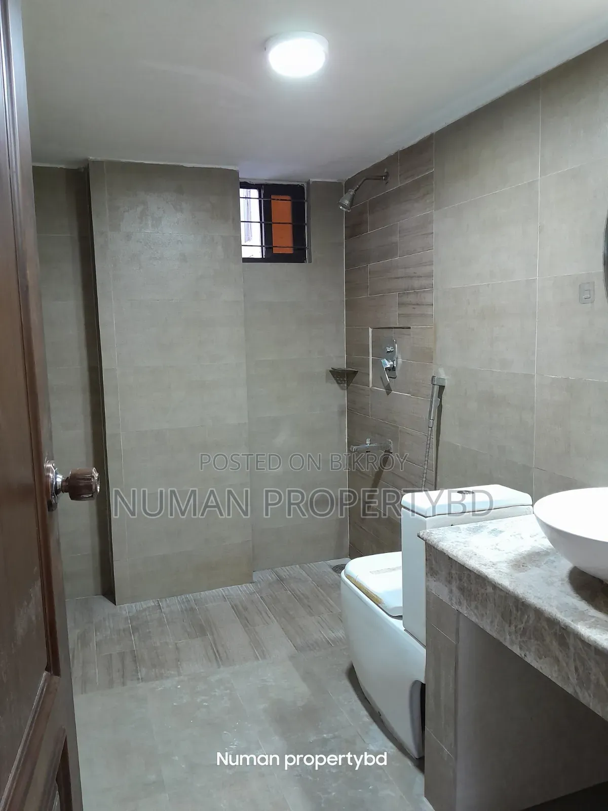 4bdrm Apartment in Numan Property Bd, Basundhara for Rent