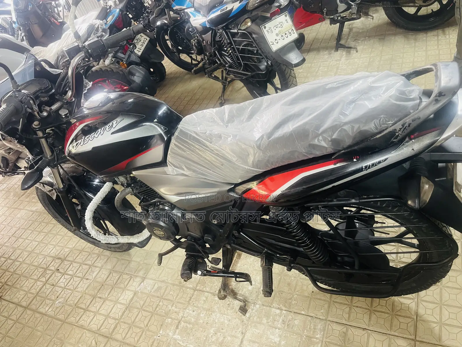 Bajaj Discover 125 2020 Black