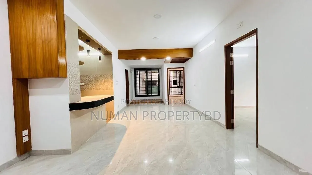 4 Bedroom Apartment in Numan Property Bd, Basundhara for Rent
