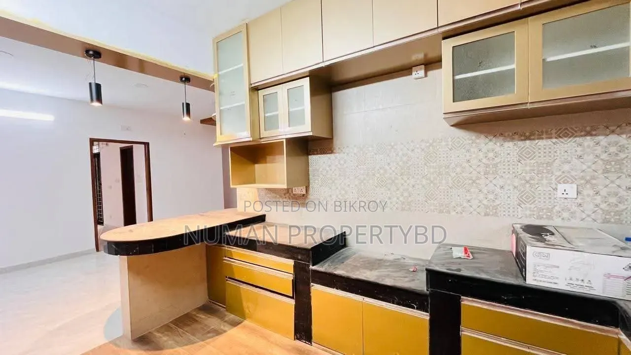 4 Bedroom Apartment in Numan Property Bd, Basundhara for Rent