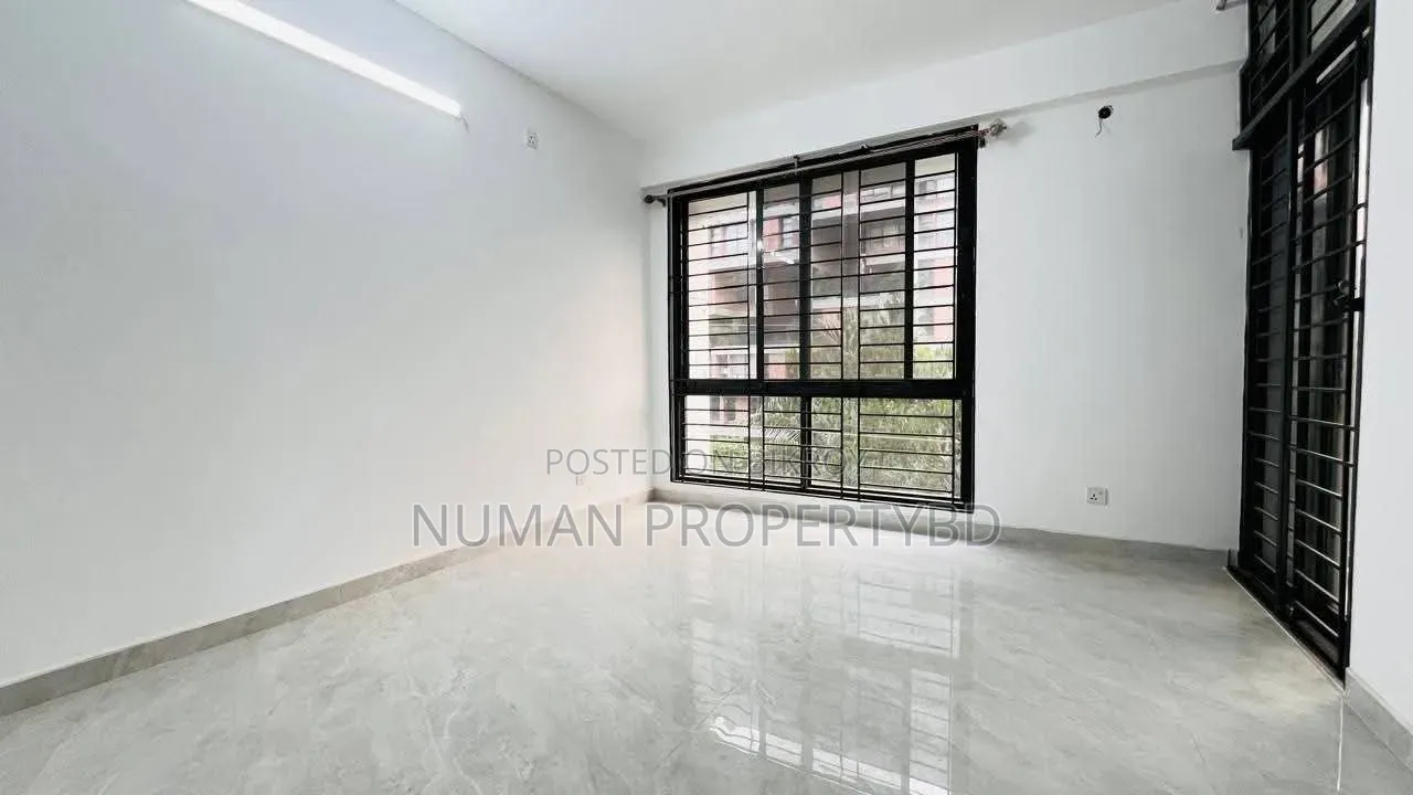 4 Bedroom Apartment in Numan Property Bd, Basundhara for Rent