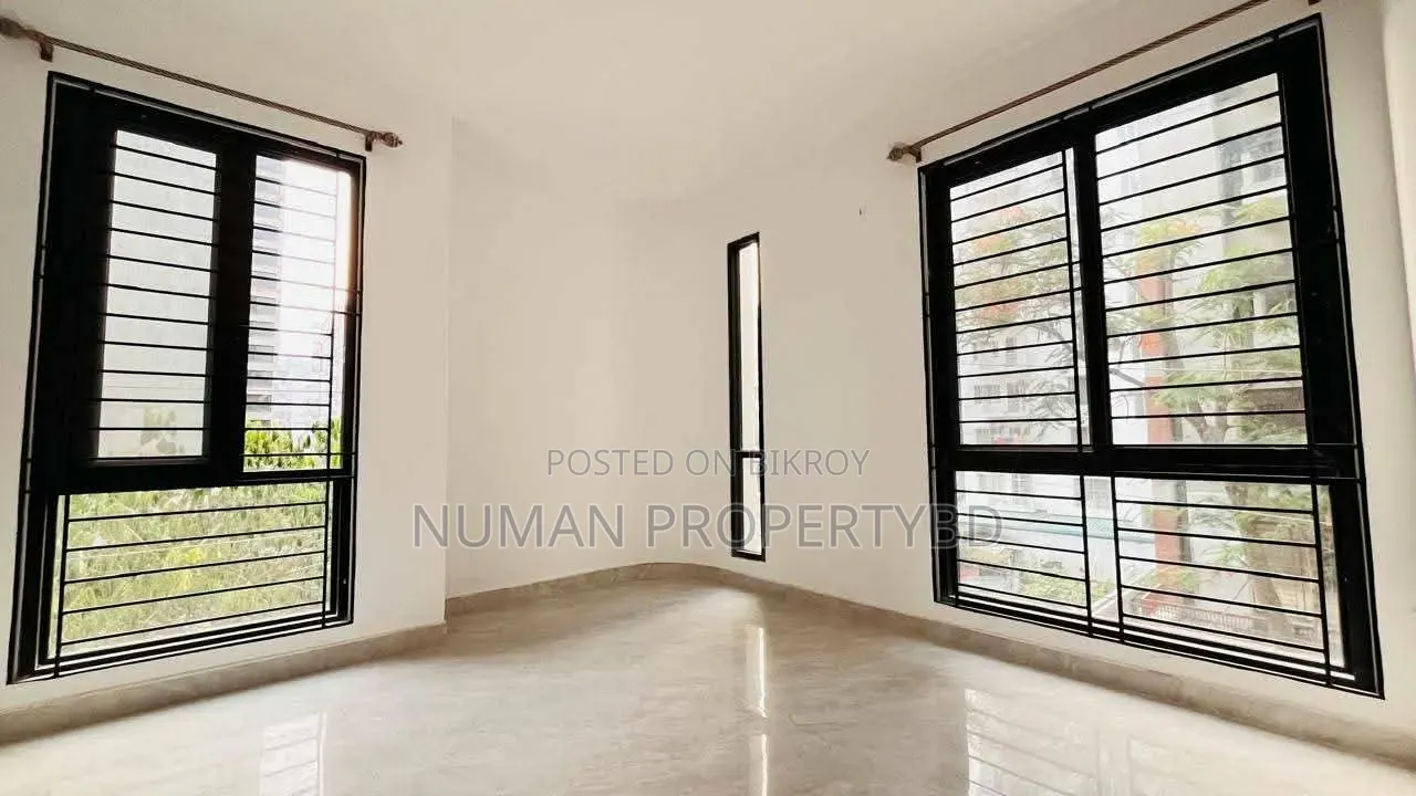 4 Bedroom Apartment in Numan Property Bd, Basundhara for Rent