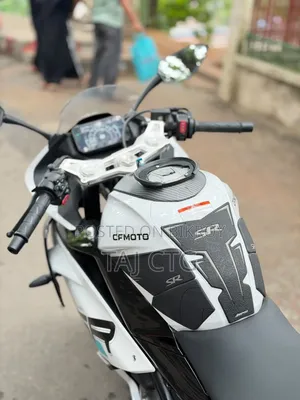 CFMoto 300SR 2025 White