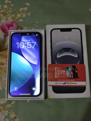 Apple iPhone 16e 128 GB Black