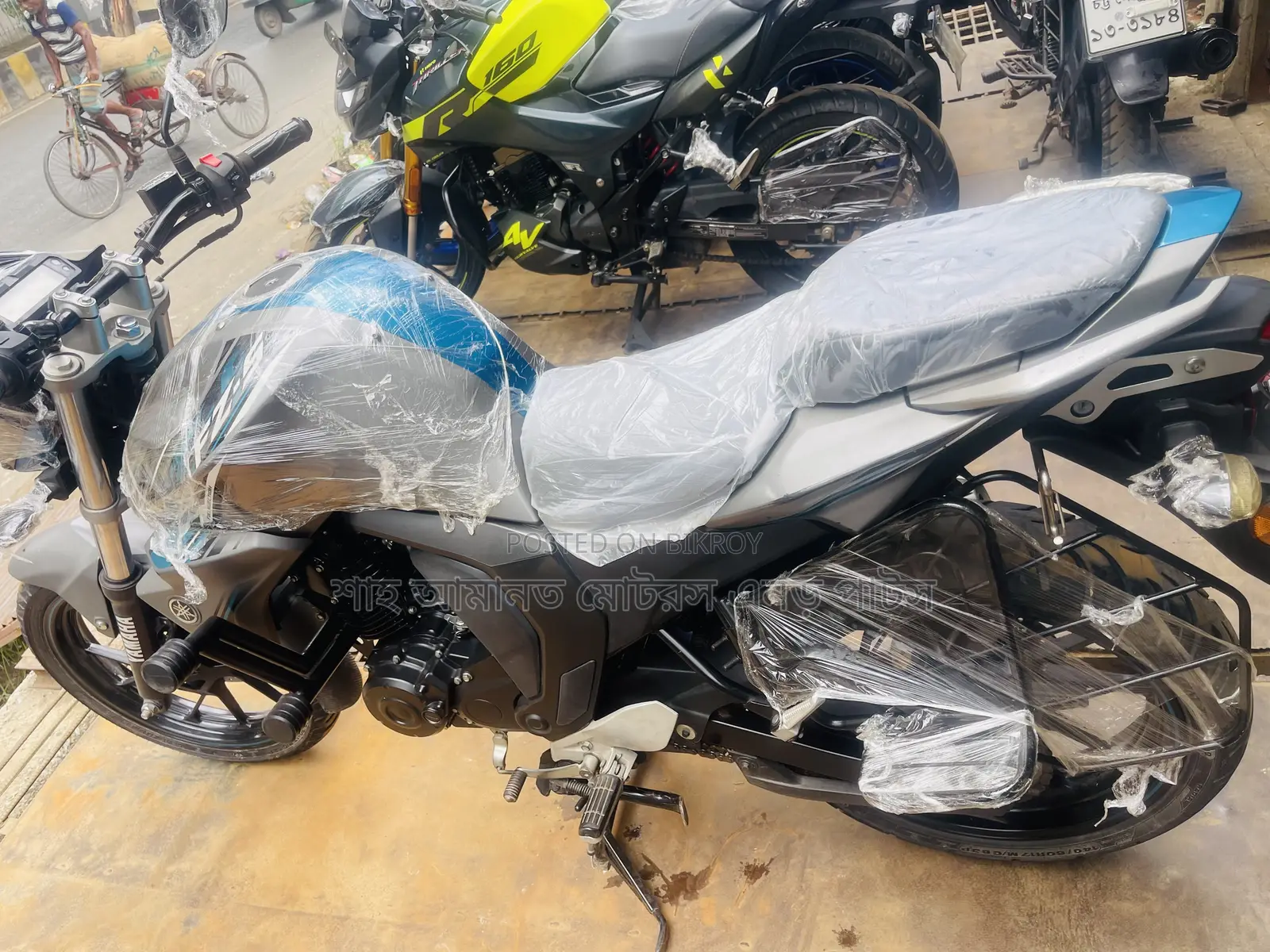 Yamaha FZ 2025 Gray