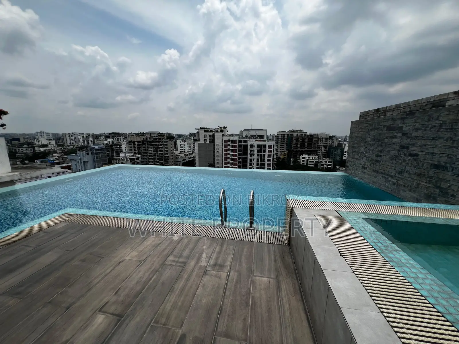 4-bedroom Apartment in White Property, Gulshan for sale