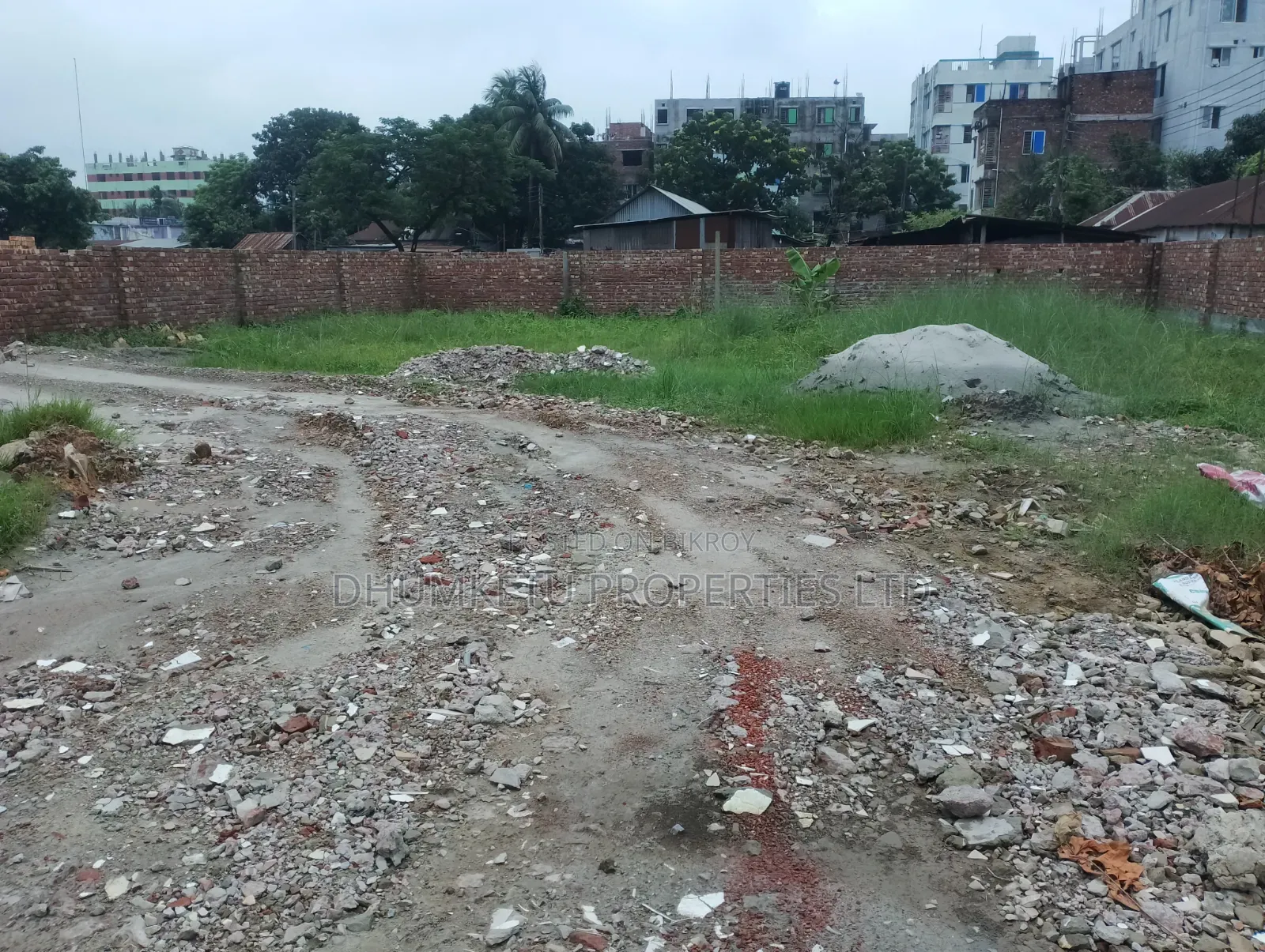 "এয়ারপোর্ট ভিউ" বাউনিয়া বাজার, ঢাকা সেনানিবাস