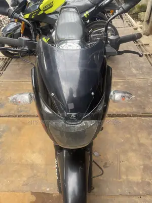 বাজাজ পালসার ১৫০ ২০১৭ ব্ল্যাক
