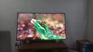 Samsung 65RU7400 65" UHD Voice Remote Smart TV Fresh Condition