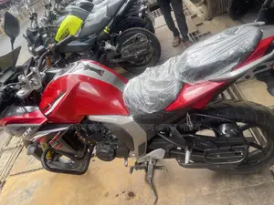 Yamaha 2017 Red