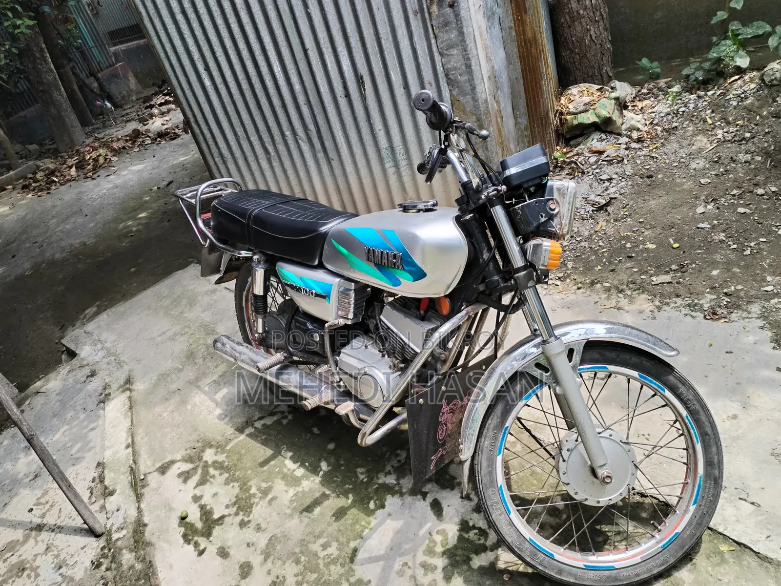 Yamaha 2000 Silver