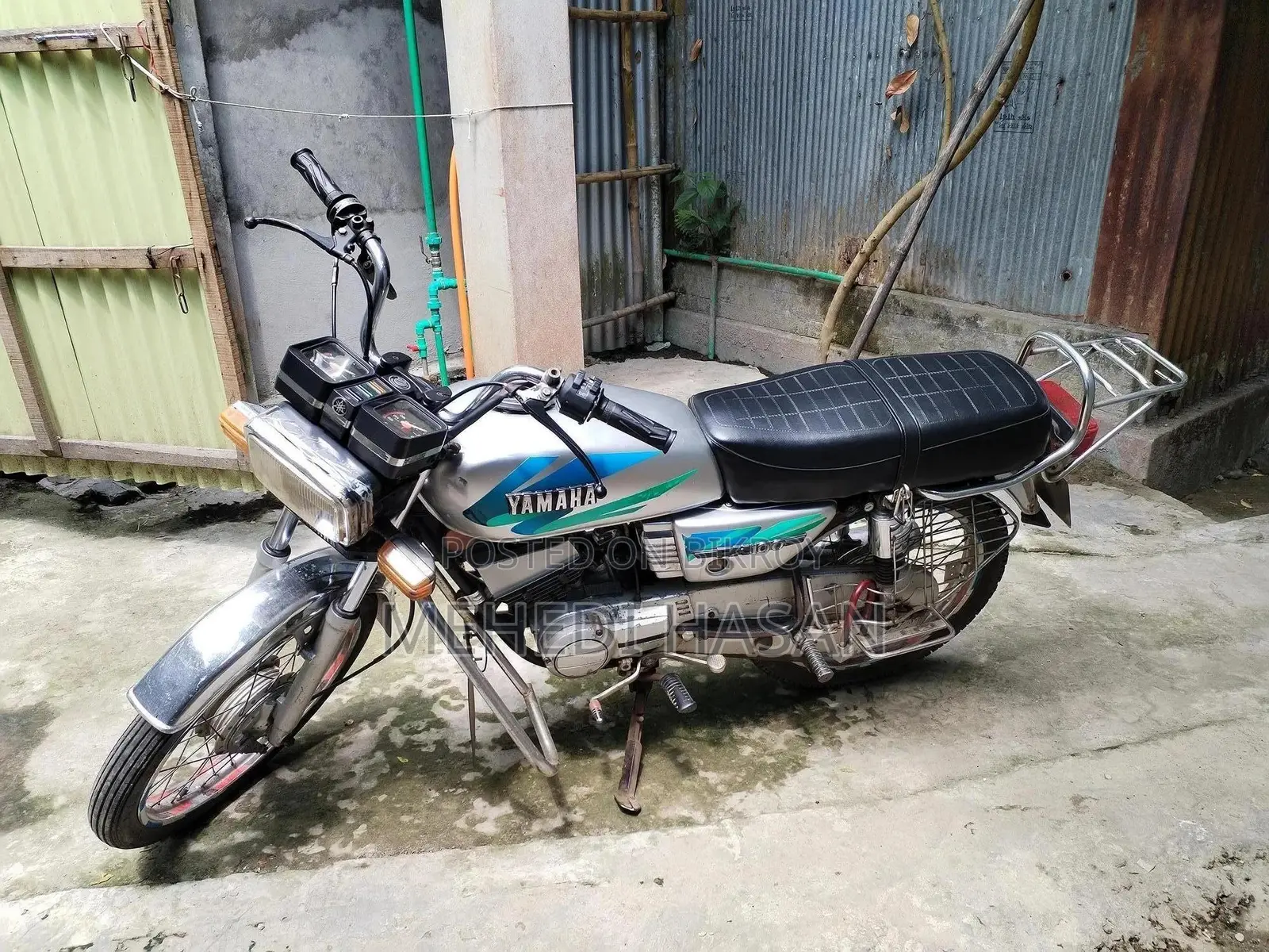 Yamaha 2000 Silver