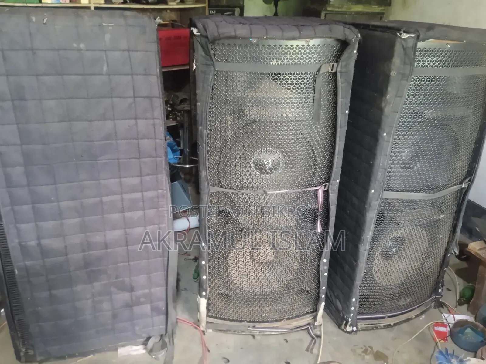 All items running, 3 box sets, 3 speakers, 1 set of 80 horns, and 4 horns
