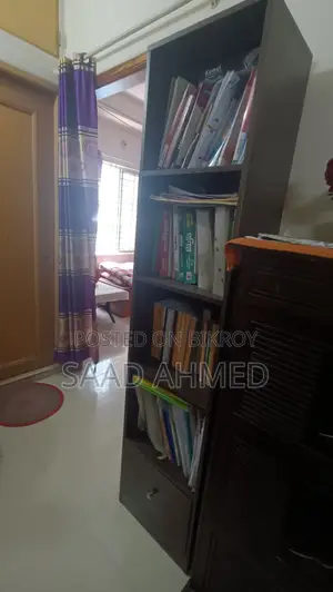 বাসায় ব্যবহৃত আলমারি এবং বুকশেল বিক্রয়