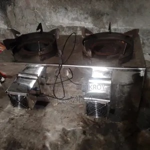 ইলেকট্রিক ব্লোয়ারসহ ২ বার্নার কাঠের চুলা – ভালো অবস্থায়