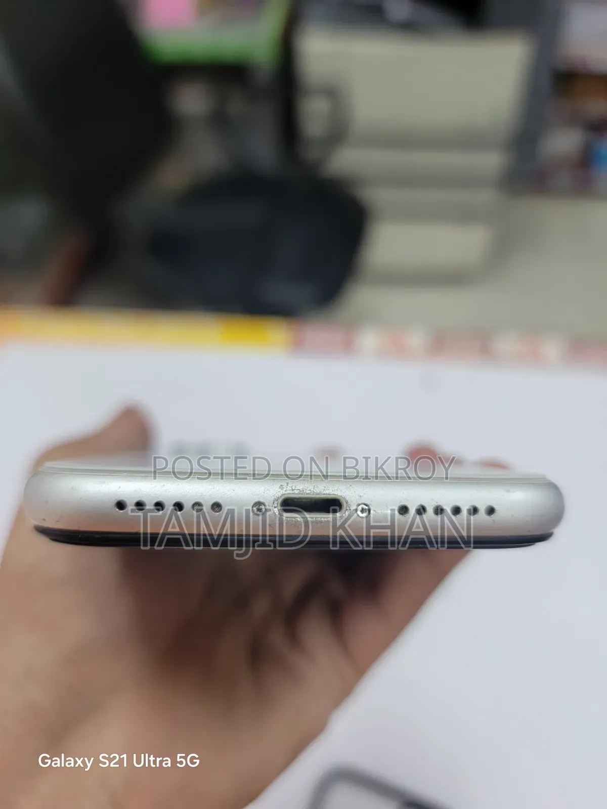 Apple iPhone XR 64 GB White