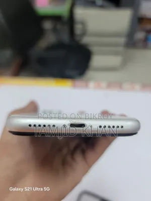 Apple iPhone XR 64 GB White
