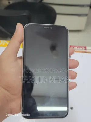 Apple iPhone XR 64 GB White