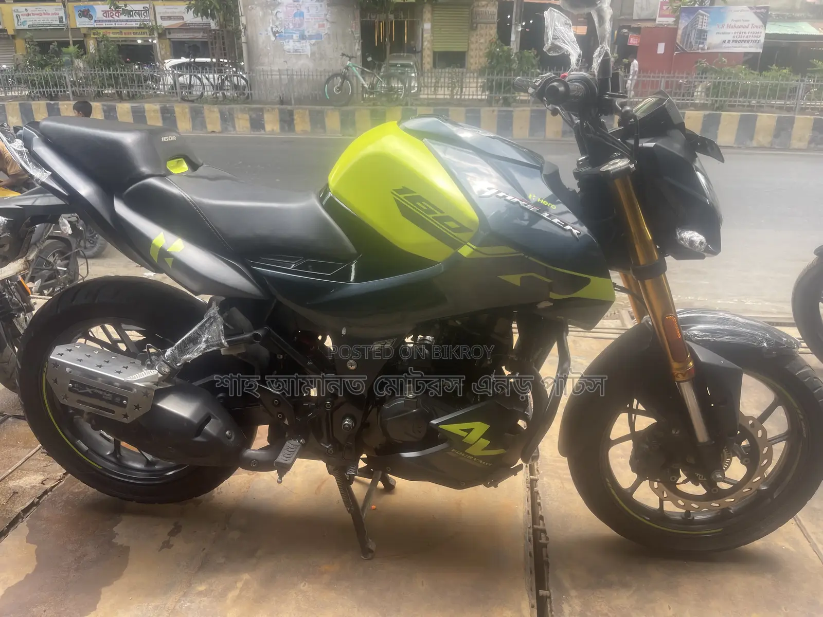 Hero Thriller 160R 4V 2026 Green