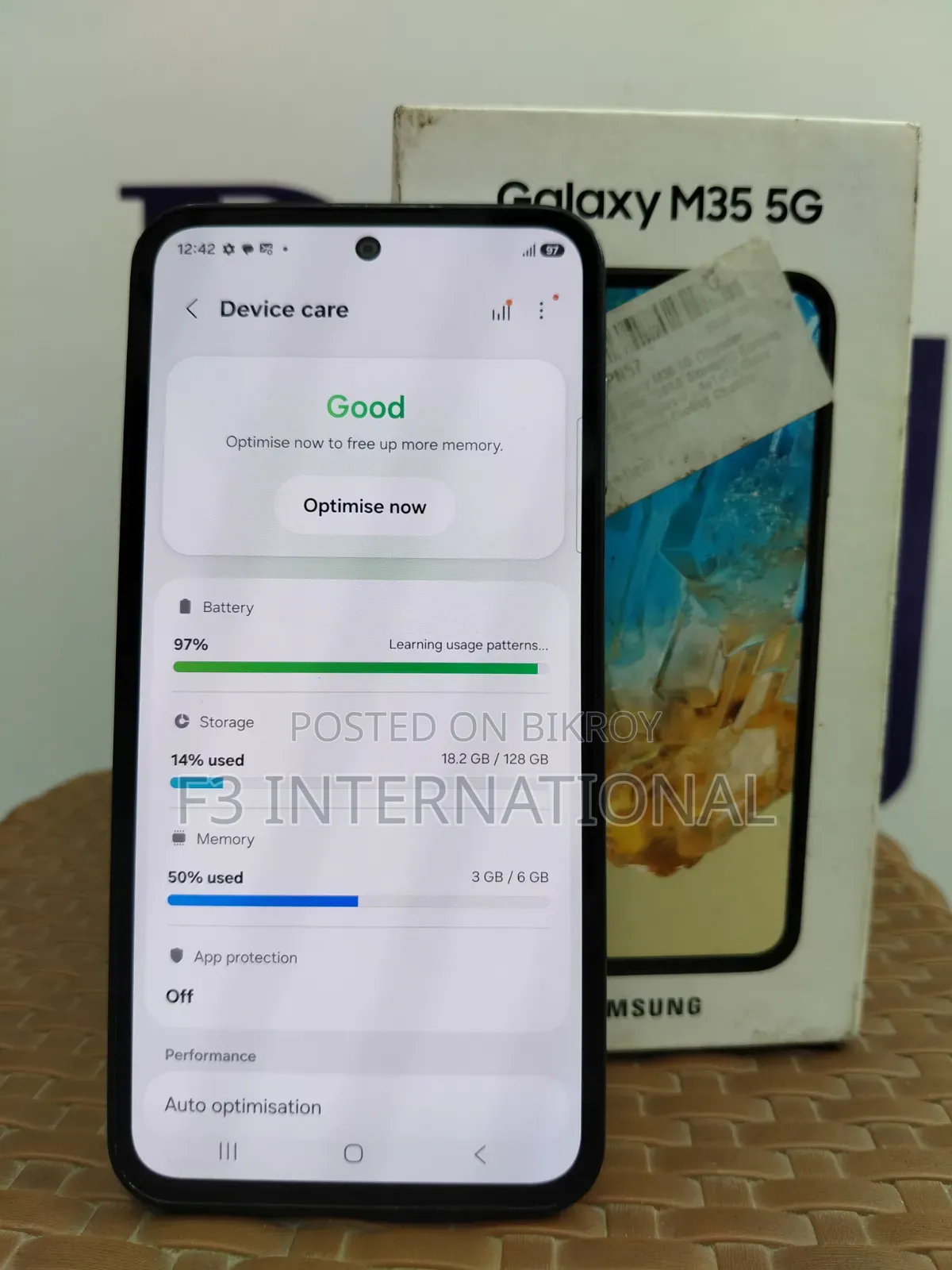 Samsung Galaxy M35 128 GB Gray