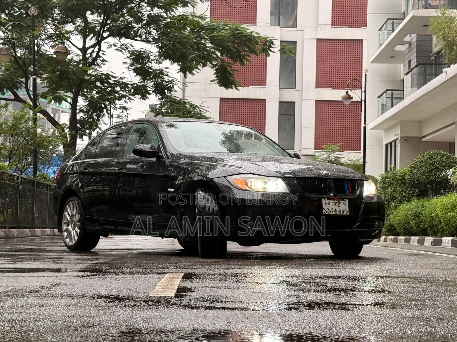 BMW 3 Series 320i RWD 2005 Black