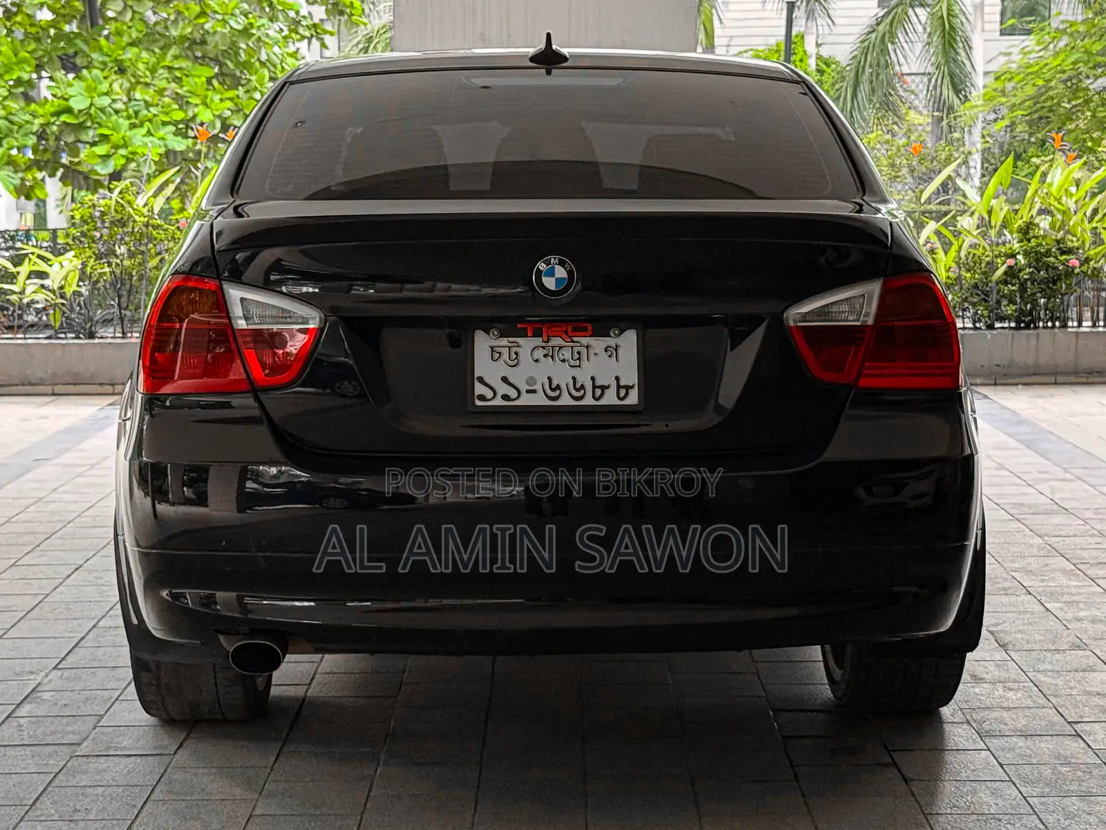 BMW 3 Series 320i RWD 2005 Black