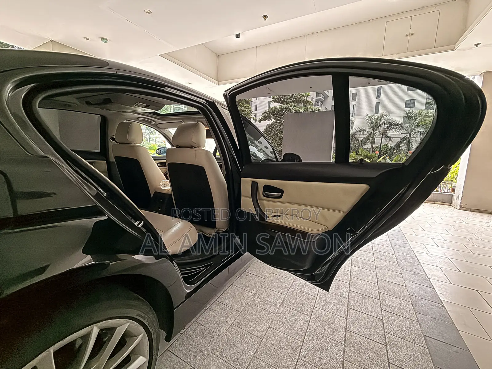 BMW 3 Series 320i RWD 2005 Black