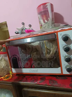 ওভেন টা একদম নতুন। তিন বা চার বার ব্যবহার হয়েছে।