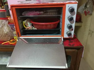 ওভেন টা একদম নতুন। তিন বা চার বার ব্যবহার হয়েছে।