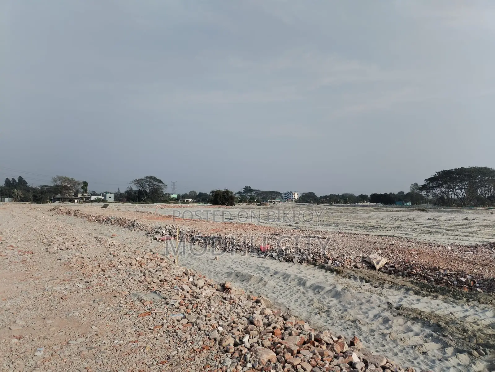 নিরাপদ আবাসন টাকা বাঁচান, মধুসিটিতে প্রজেক্ট ডেভেলপমেন্ট চলছে