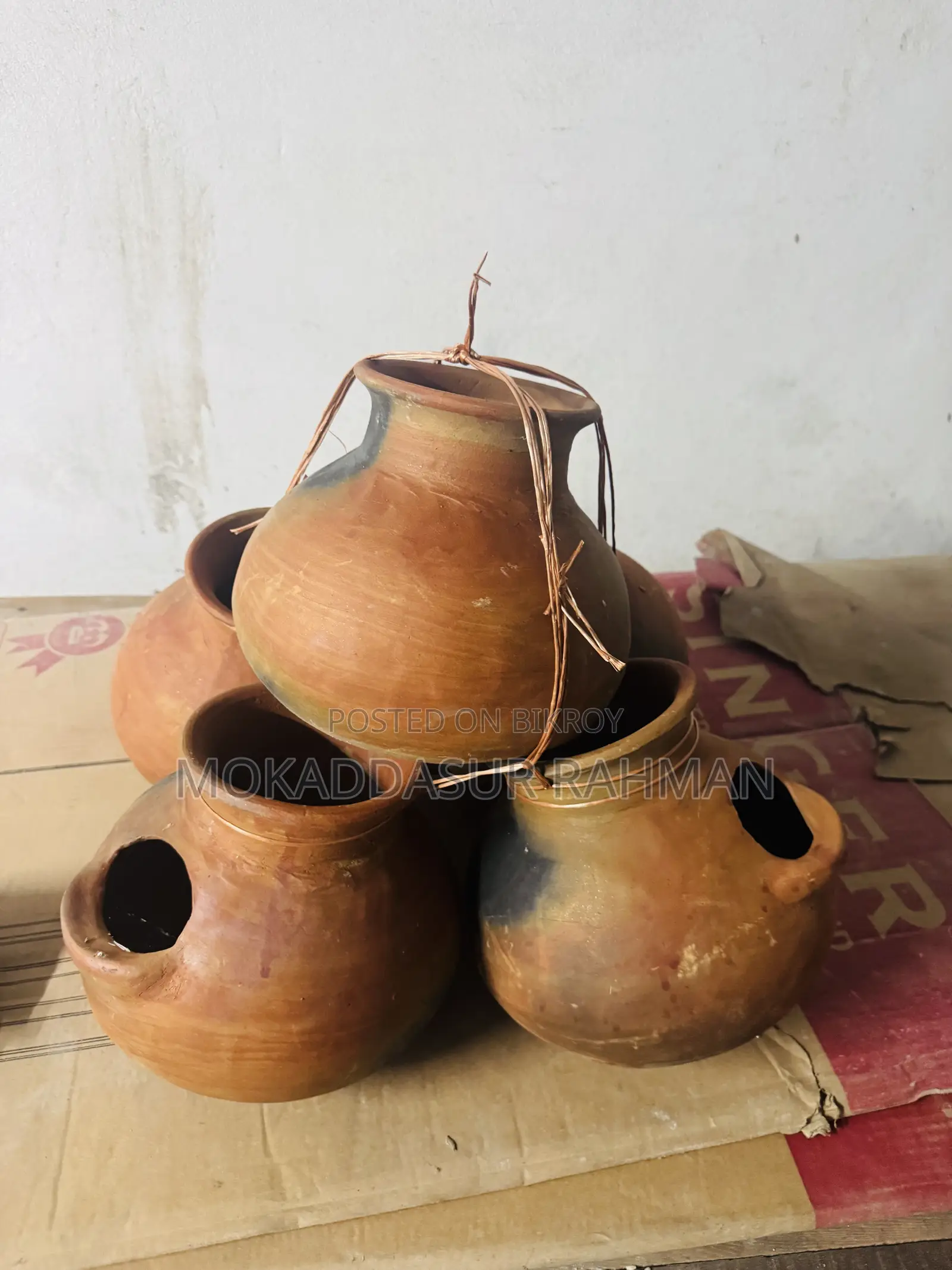 Large Bird Nesting Pot