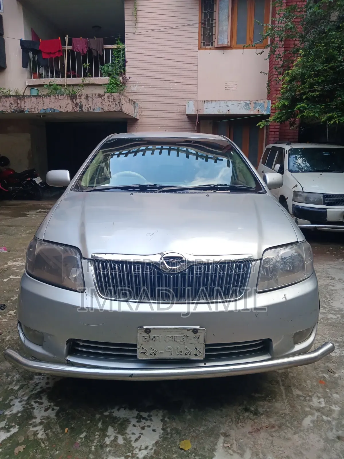 টয়োটা করোলা ২০০৪ সিলভার