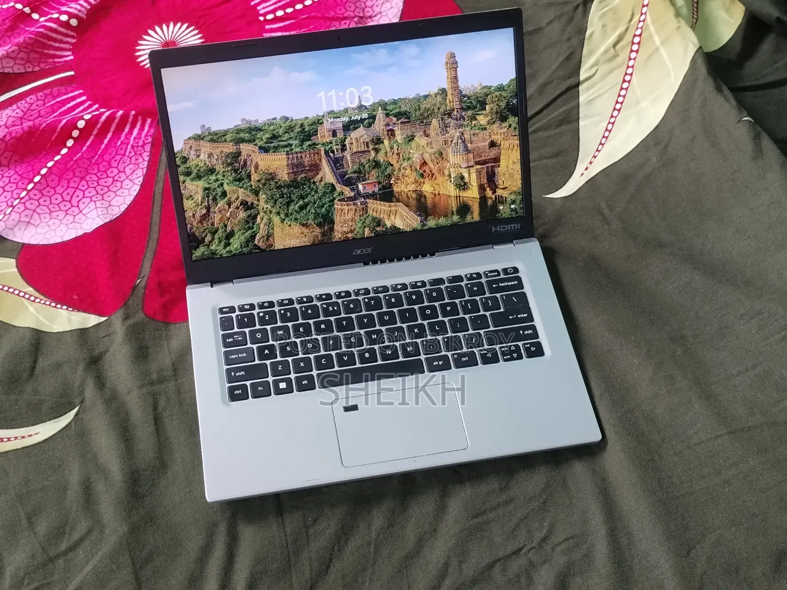 Laptop Acer 8GB Intel Core i5 HDD+SSD 128GB