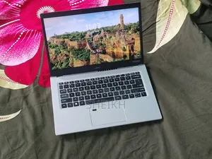 Laptop Acer 8GB Intel Core i5 HDD+SSD 128GB