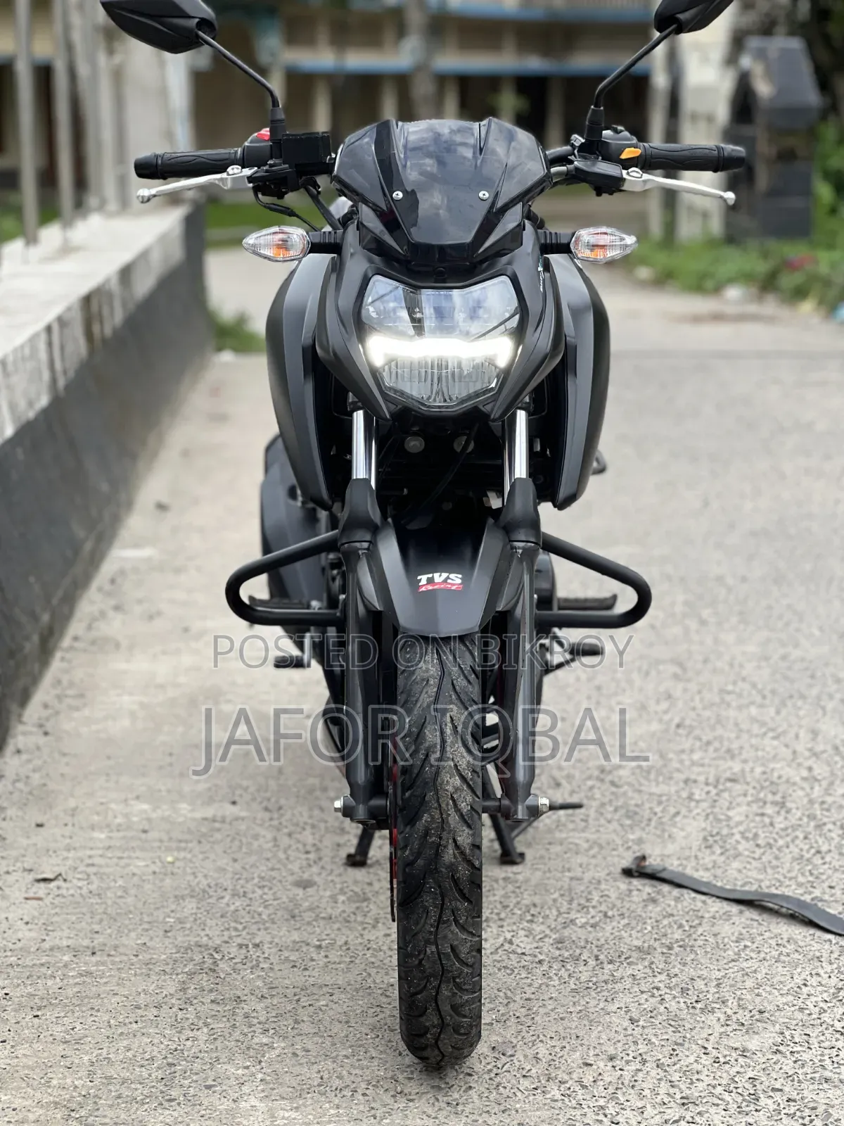 New TVS Apache RTR 160 4V Fi 2024 Black