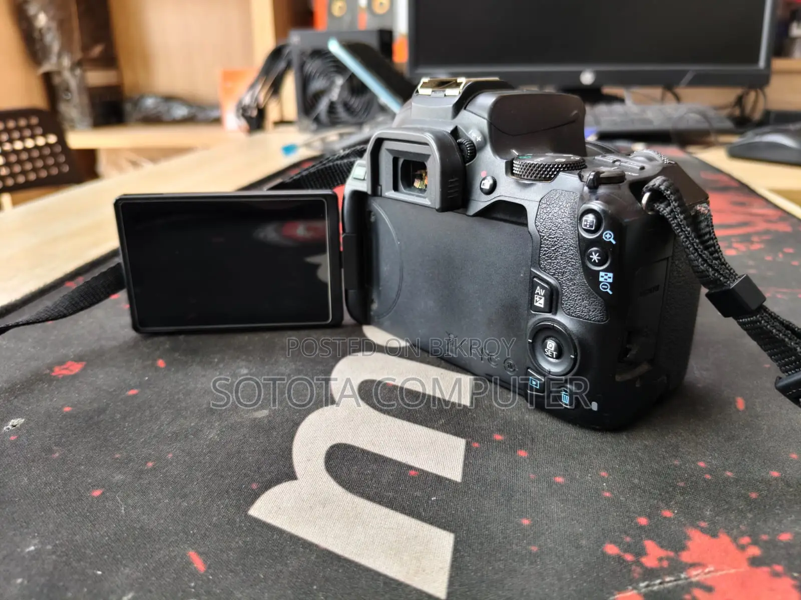 Canon Eos 250d 24.1mp Full Hd Wi-Fi DSLR Camera With 18-55mm