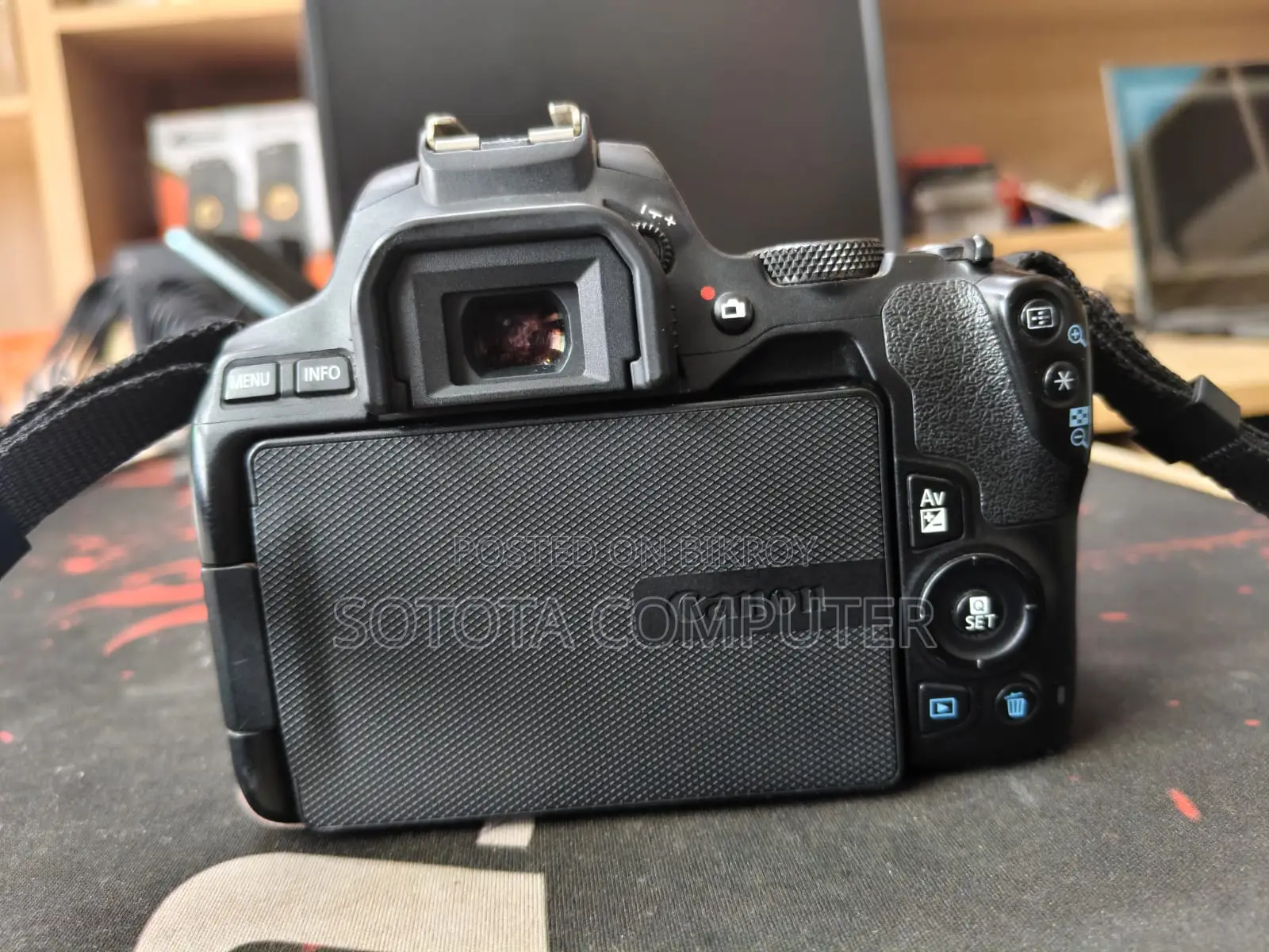 Canon Eos 250d 24.1mp Full Hd Wi-Fi DSLR Camera With 18-55mm