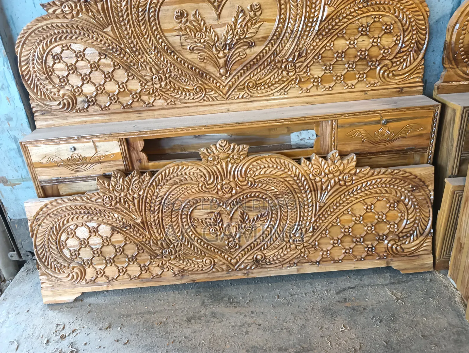 Akashemoni Wood Full Box Bed