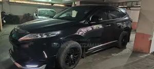 Toyota Harrier 2.0 2017 Black