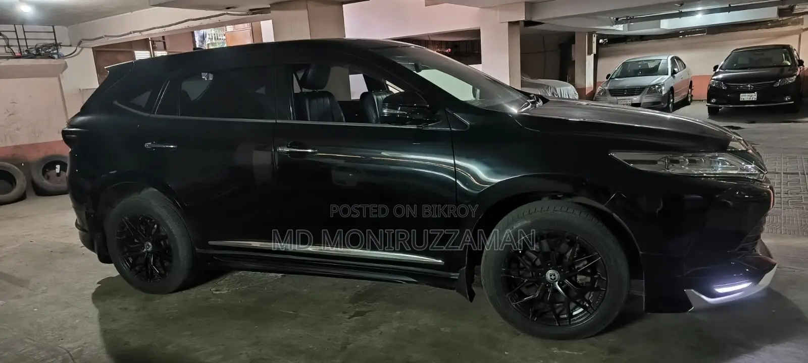 Toyota Harrier 2.0 2017 Black