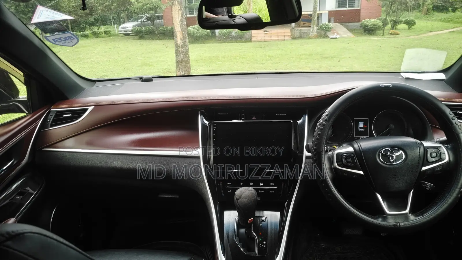 Toyota Harrier 2.0 2017 Black