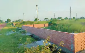 পি ব্লক বসুন্ধরা আর/এ | সিরিয়াল-২৪০০ | ৫ কাঠার প্লট বিক্রয় হবে