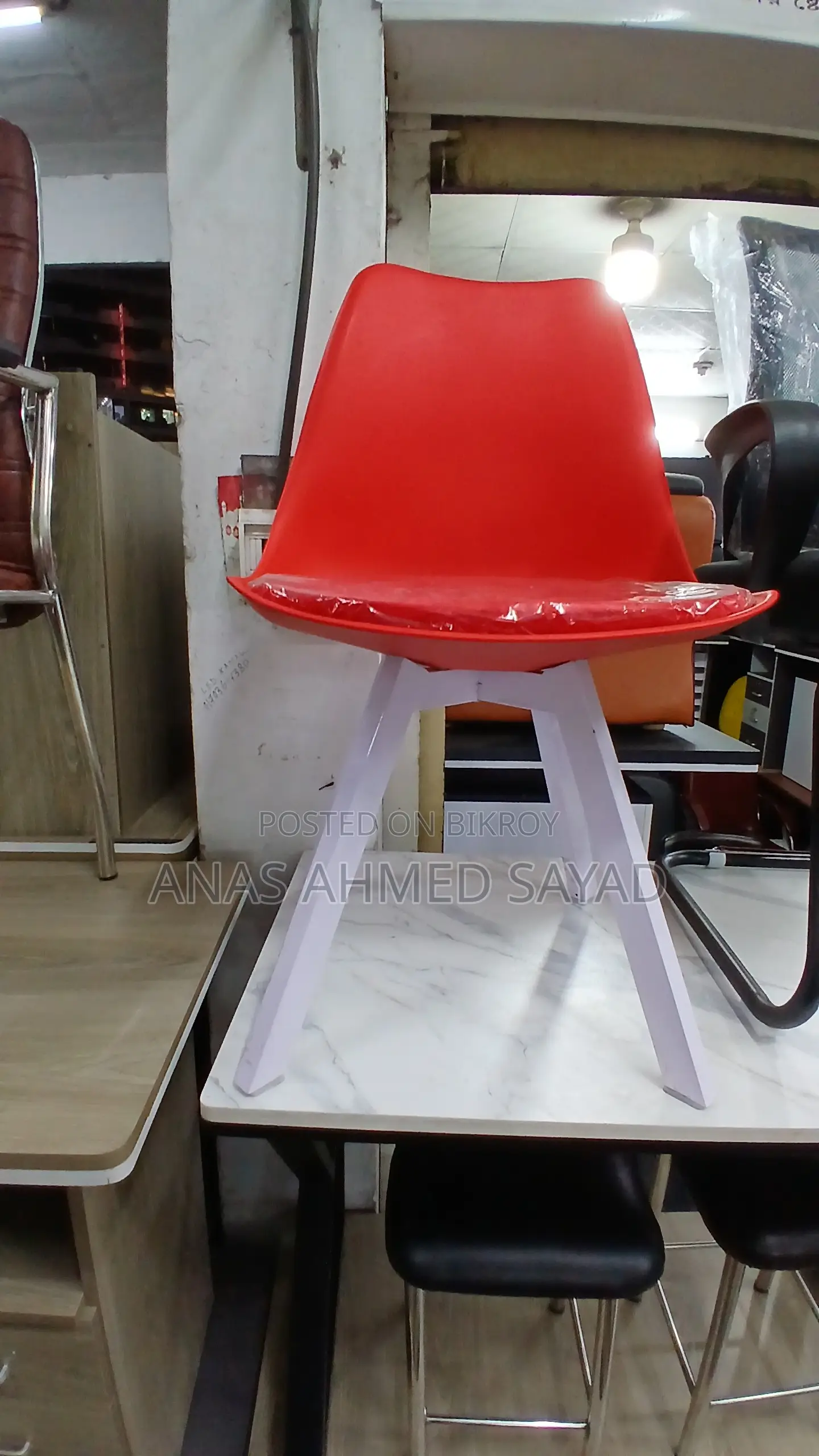Attractive and Premium Quality Tulip Chair